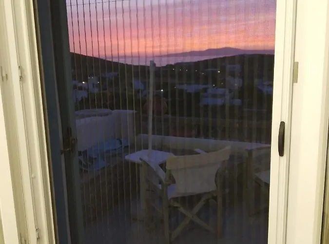 Alexandra بيت ضيافة إيراكليا